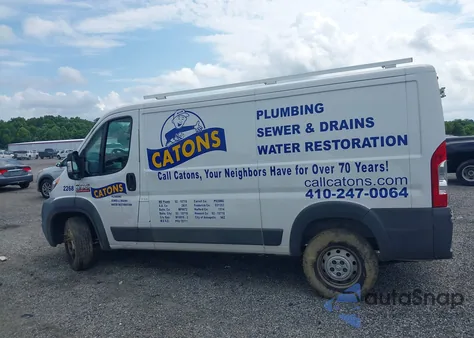 2014 Ram Promaster 1500 Low Roof z USA, uszkodzony, nr VIN 3C6TRVAD8EE127098